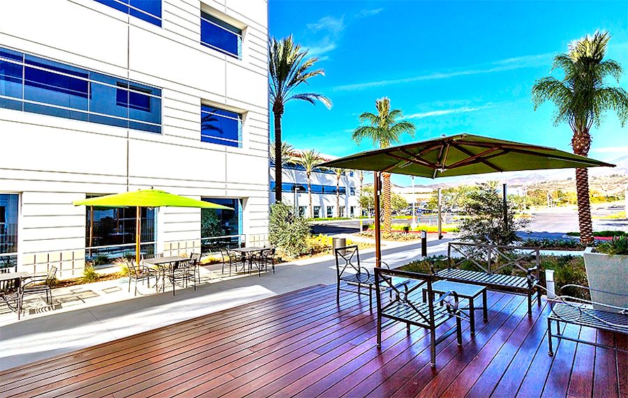 Foothill Plaza - 27422 Portola Parkway