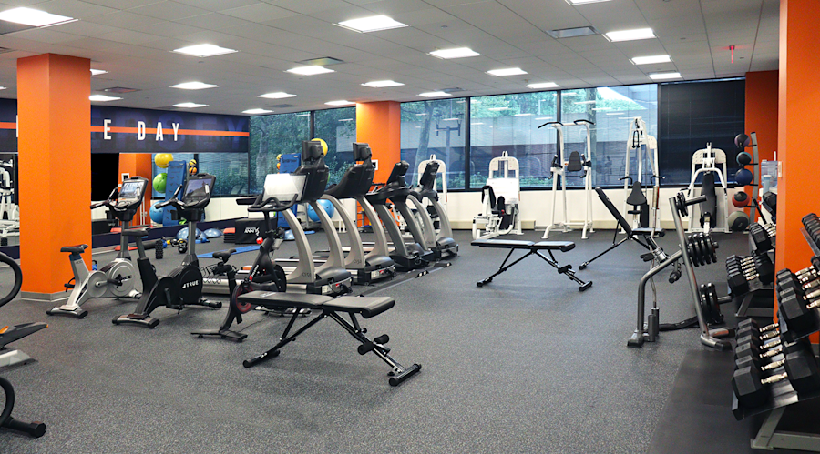 Metropolitan Center - One Meadowlands Plaza