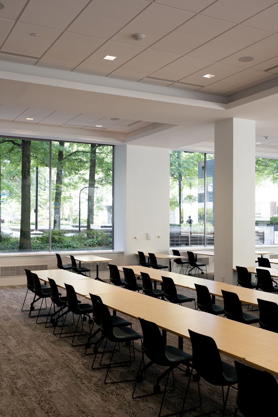 Gateway Center - 420 Fort Duquesne Boulevard