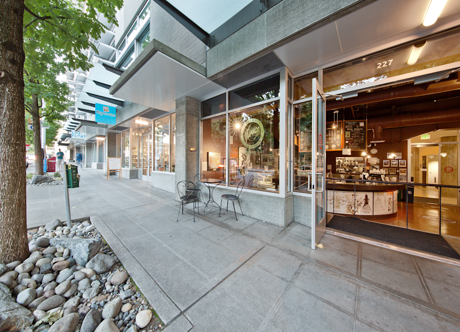 Alley 24 - 221 Yale Avenue North