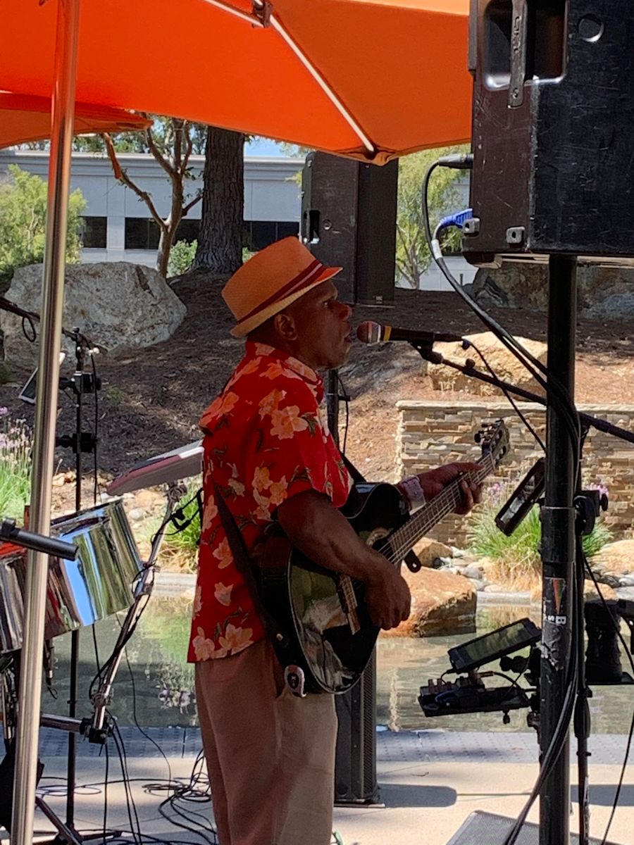 Corporate Pointe at West Hills - 8407 Fallbrook Avenue C