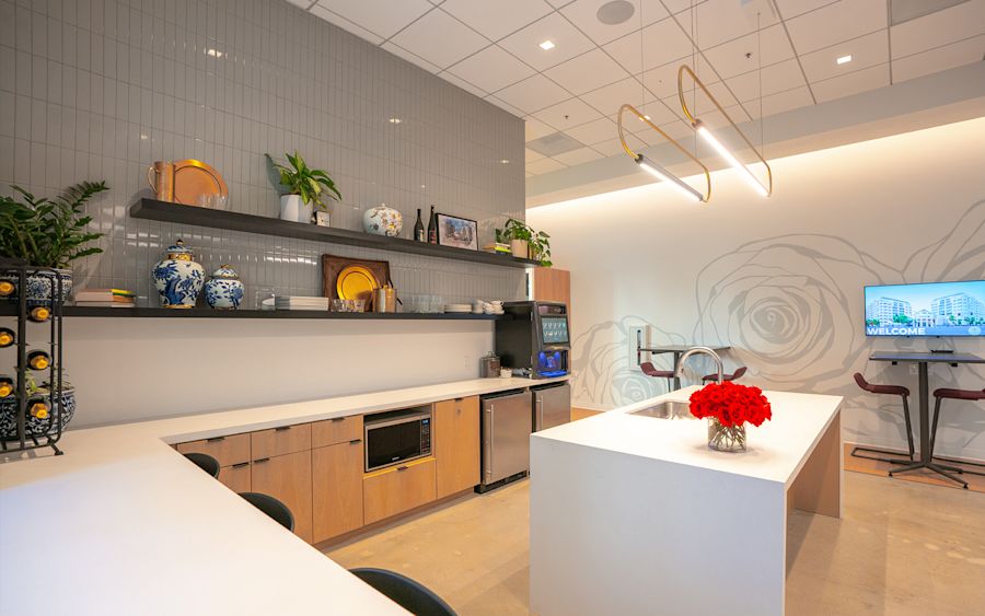 Pasadena Towers - 55 South Lake Avenue