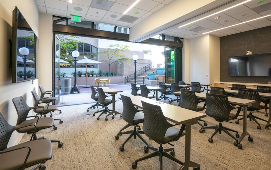 Pasadena Towers - 55 South Lake Avenue