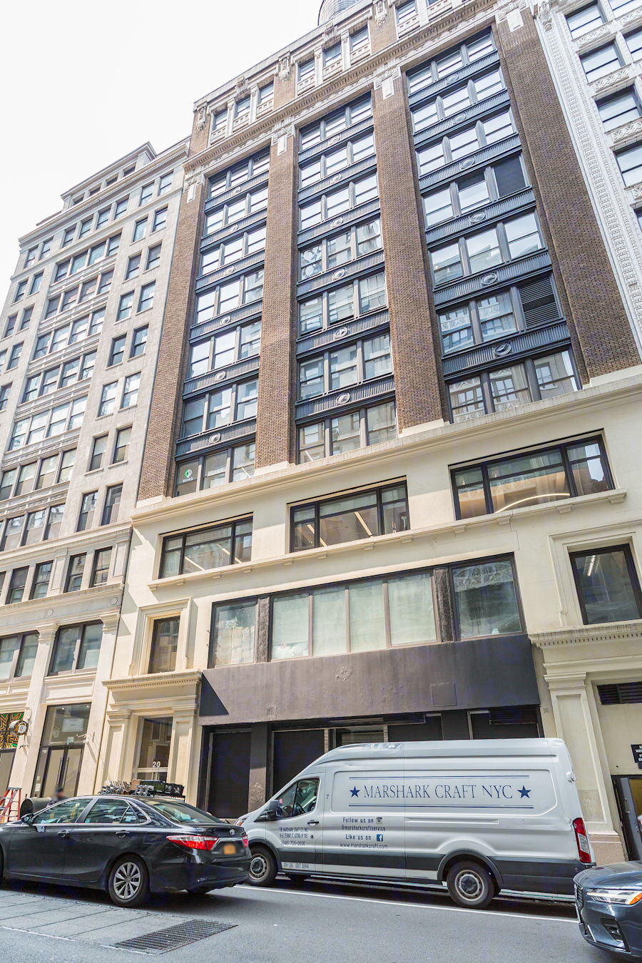 やつ　WEST. A Closer Look at FXFOWLE's New Upper West Side Apartment