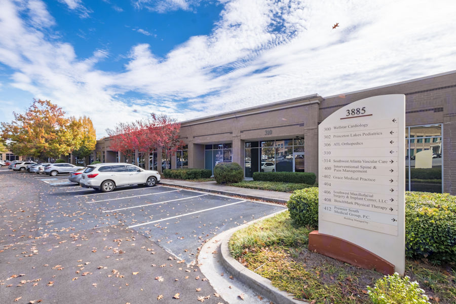 Camp Creek II - 3885 Princeton Lakes Way, Atlanta, GA Commercial