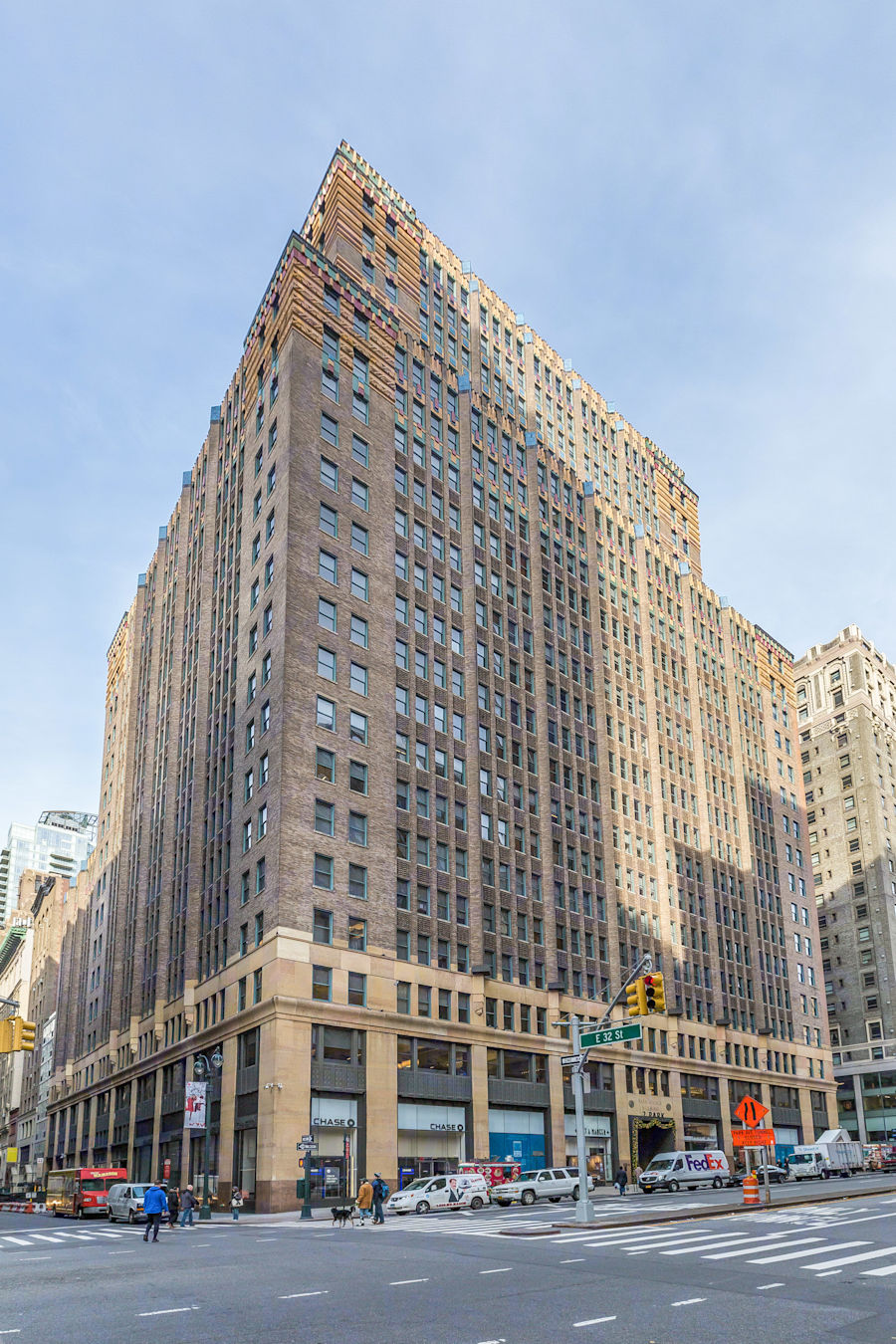 ベルナール・ビュッフェ、「NEW YORK-Park avenue」 2 Park Avenue, New York, NY 10016 | LoopNet