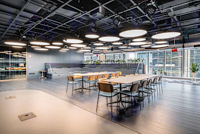 Entire 27th Floor, Suite E27 Commercial Space for Rent at