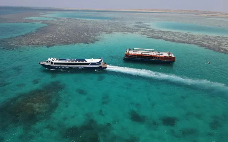 Transfer to the Submarine — Hurghada