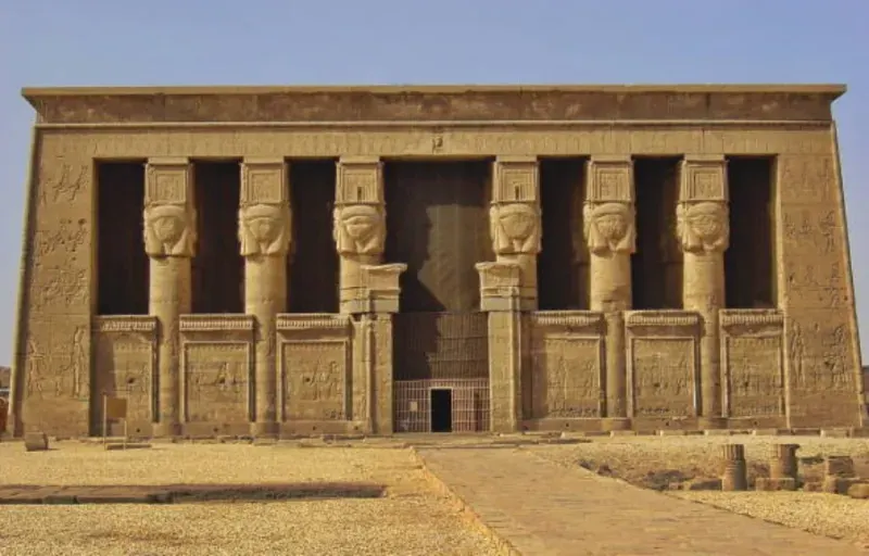 Luxor to Hurghada Private Day Trip — Temple Stop & Red Sea Transfer