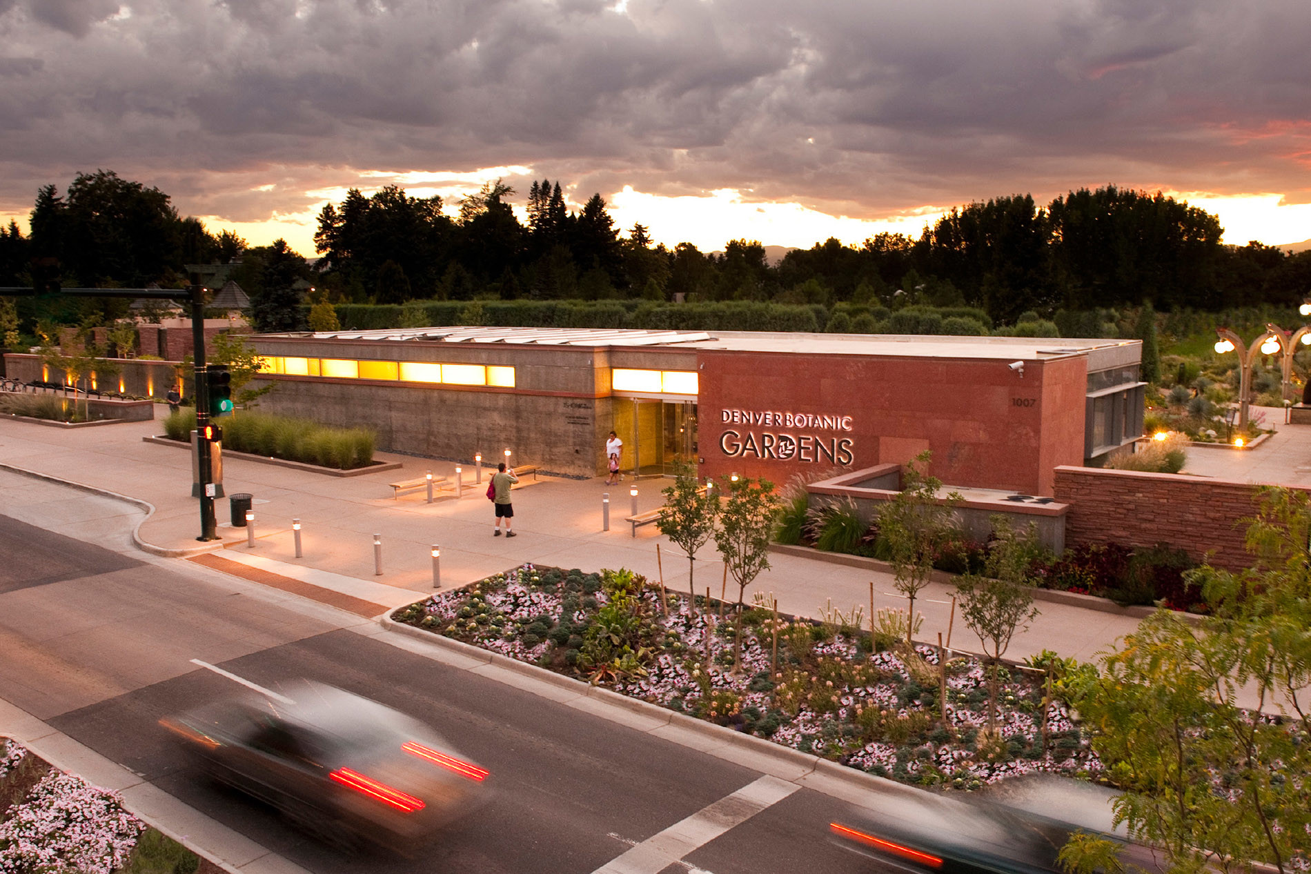 Street view of the Denver Botanic Gardens