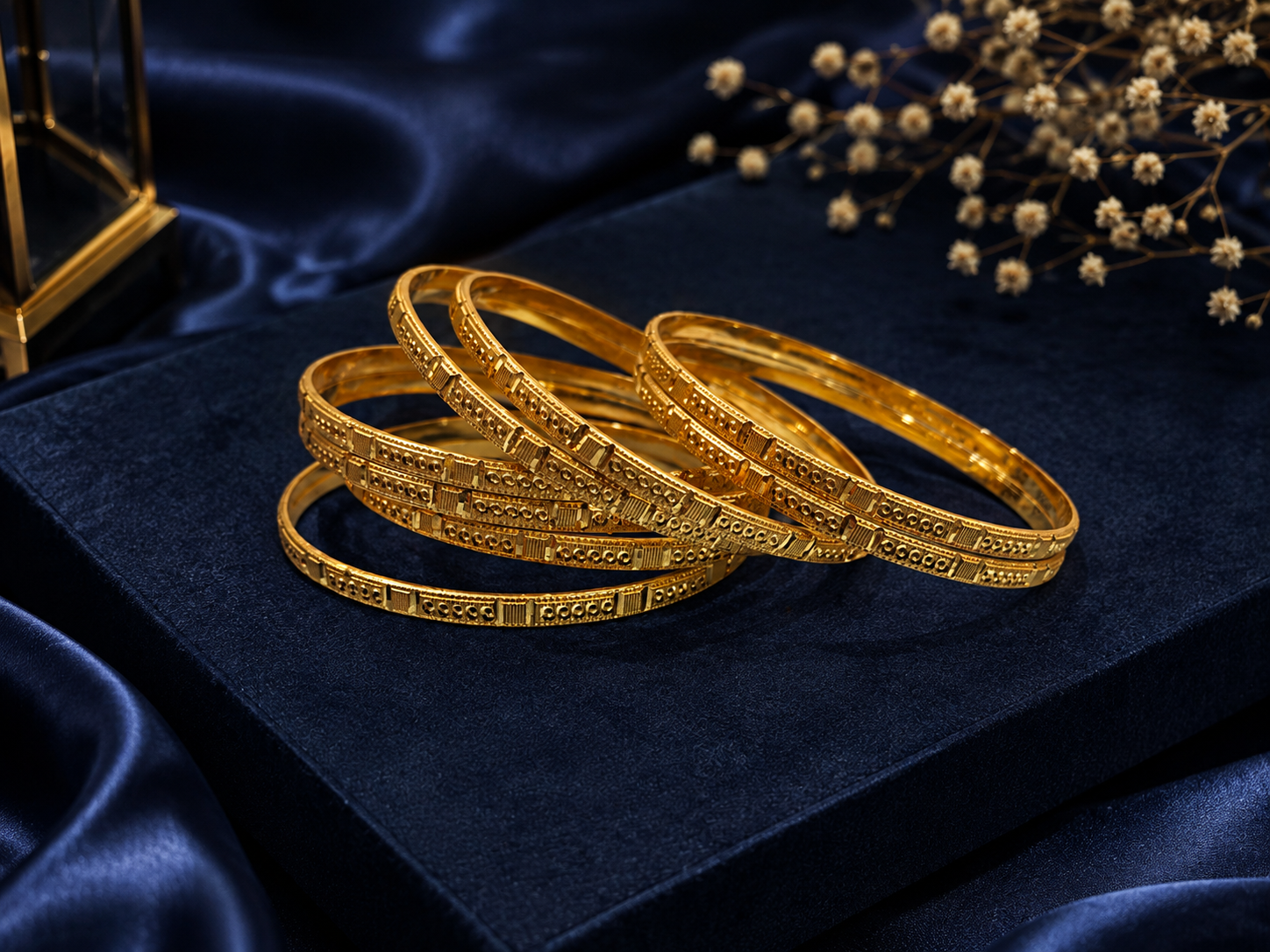 Zari Patti 8 Bangles set