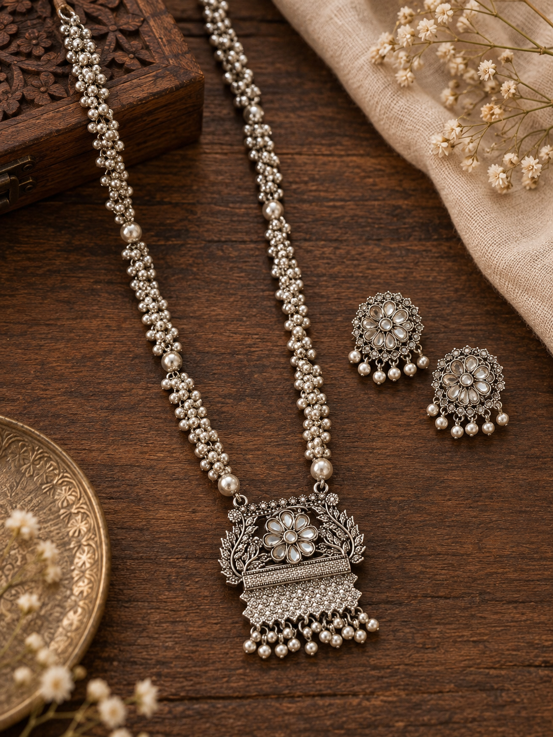 Mogra Long Chokar Set
