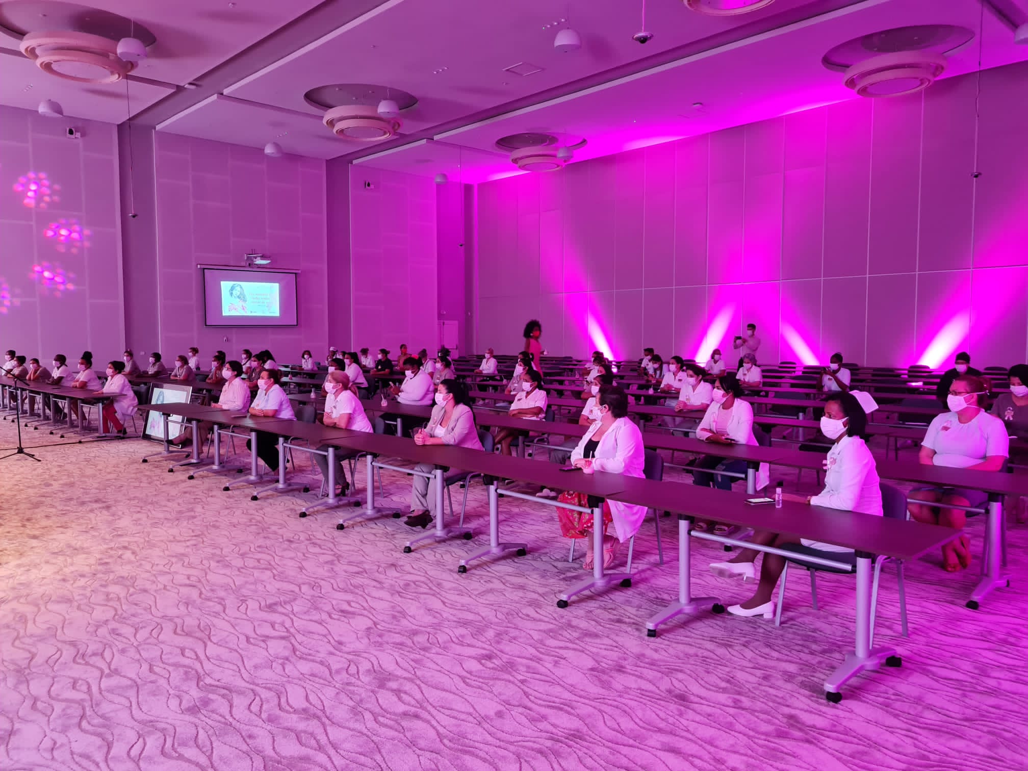 Meliá Internacional Varadero conmemora el Día Mundial de Lucha contra el Cáncer de Mama