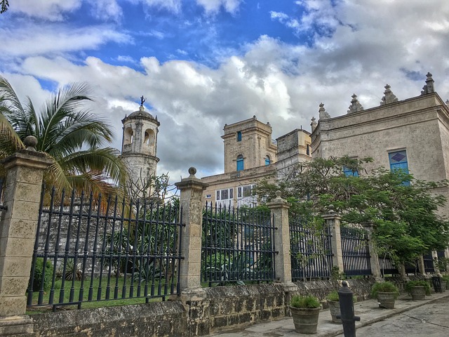 Patrimonio de la Humanidad: el sistema de fortificaciones de La Habana. La Plaza de Armas