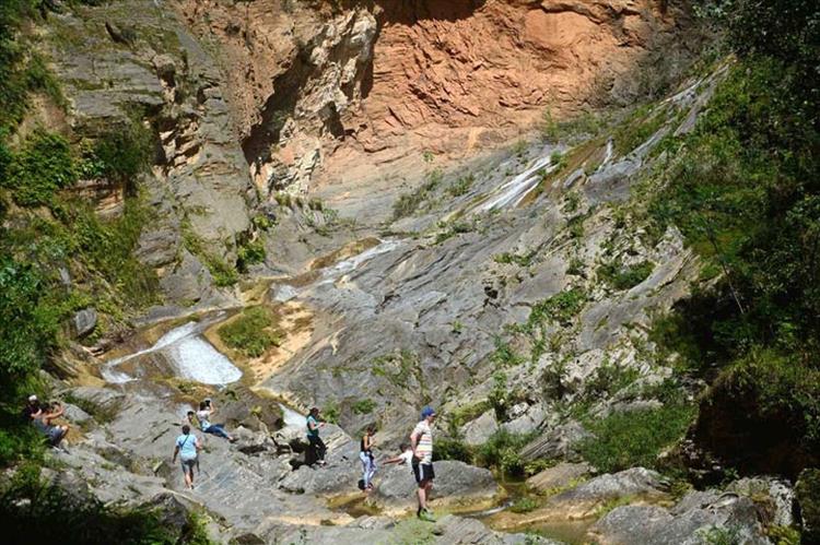 Salto de Caburní, en Cuba, maravilla del ecoturismo