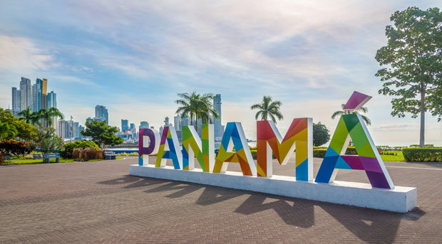Pedasí, atractivo turístico panameño, recibe inversiones para su desarrollo