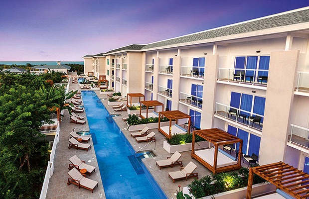 Meliá Hotels International, la mejor compañía del segmento vacaciones de lujo, según Global Traveller
