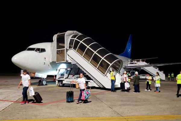 Primer vuelo promocional Miami-Santa Clara arribó este fin de semana