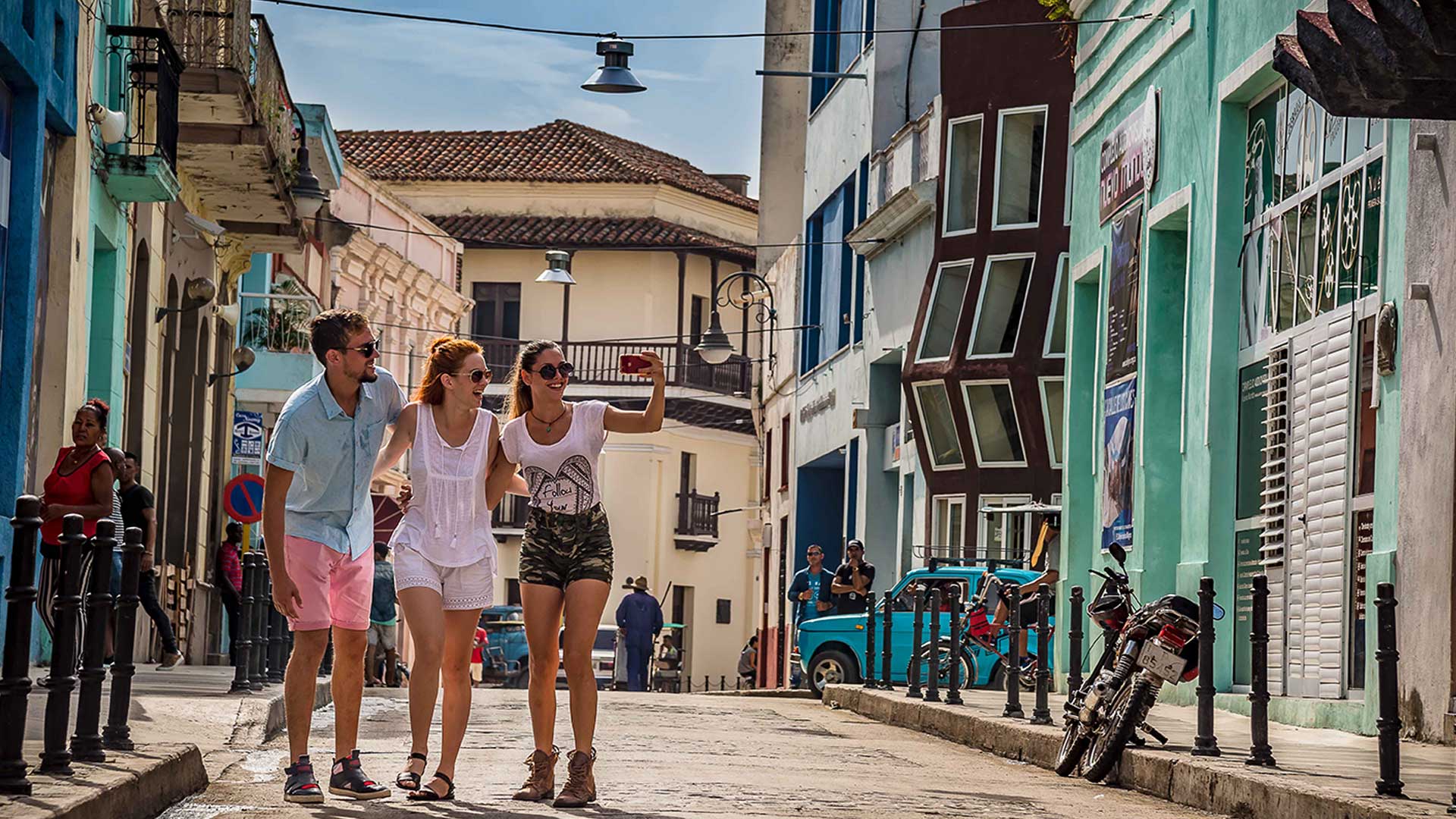 Es Oficial: Anuncian una recuperación "discreta" del turismo en Cuba