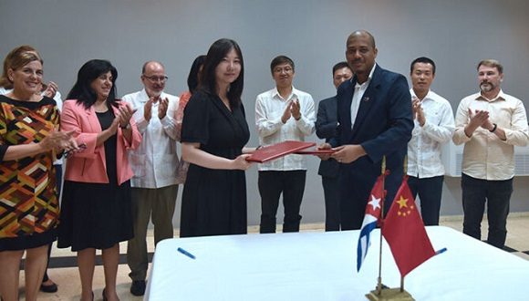 Cuba y China apuestan por un turismo confiable y seguro