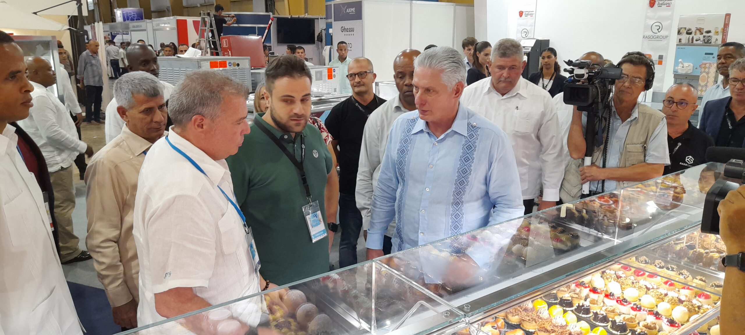 Presidente de Cuba valora confianza del empresariado extranjero