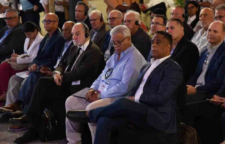Empresarios estadounidenses interesados en comerciar con Cuba