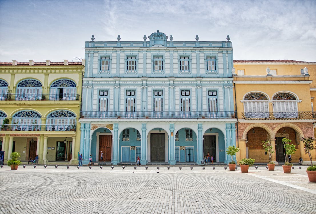 Grupo de empresarios chinos exploran oportunidades en el turismo de Cuba