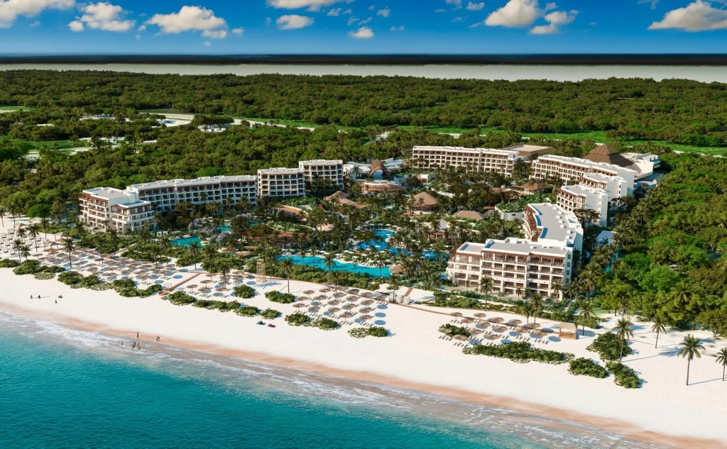 Abre nuevo resort de lujo en Playa Mujeres