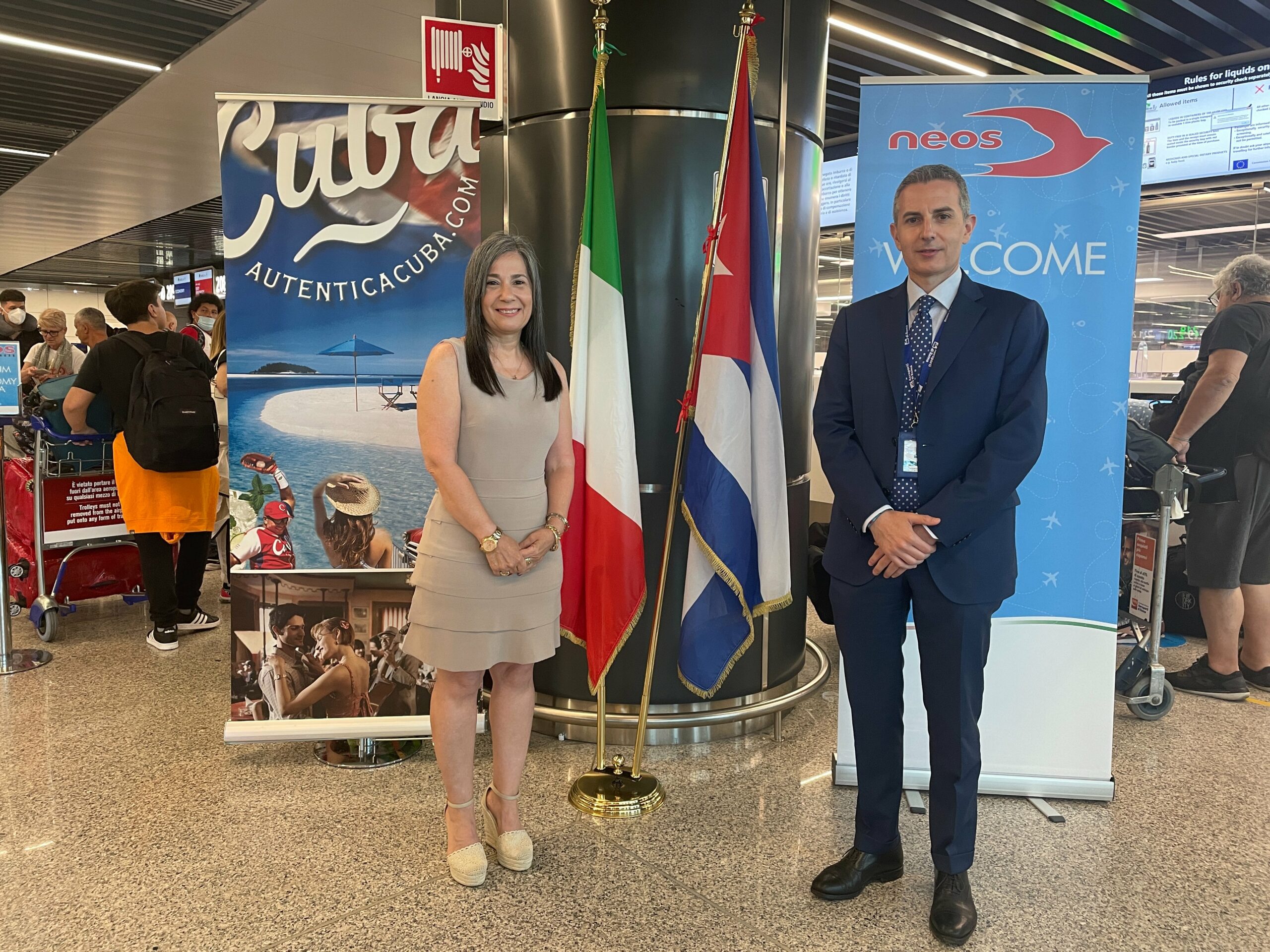 Inauguran primer vuelo Roma-La Habana de la aerolínea Neos