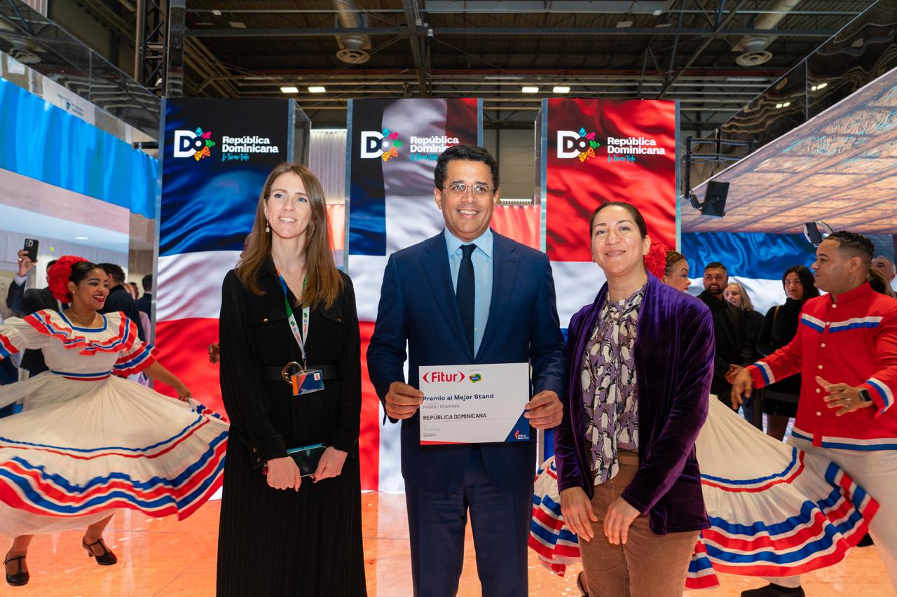 Dominican Republic wins award for best stand at Fitur 2025