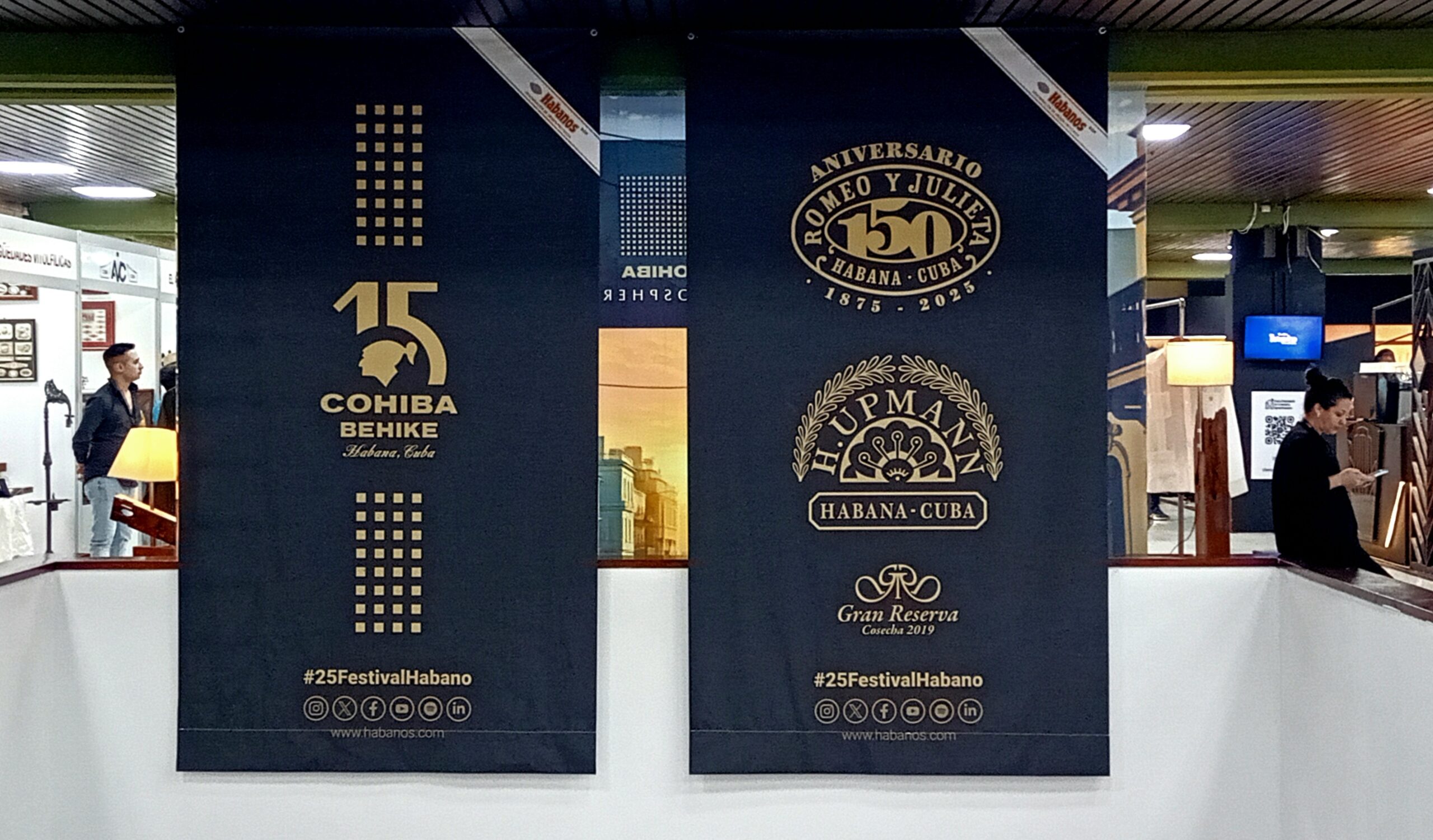 Cohiba Behike, Romeo y Julieta y H. Upmann estrenan vitolas en Festival del Habano 2025