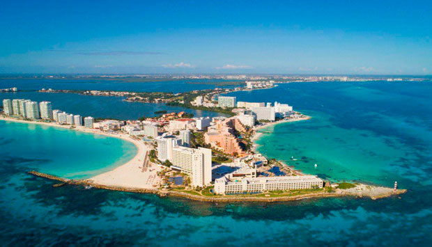 Cozumel con calificación financiera histórica, según Fitch Ratings