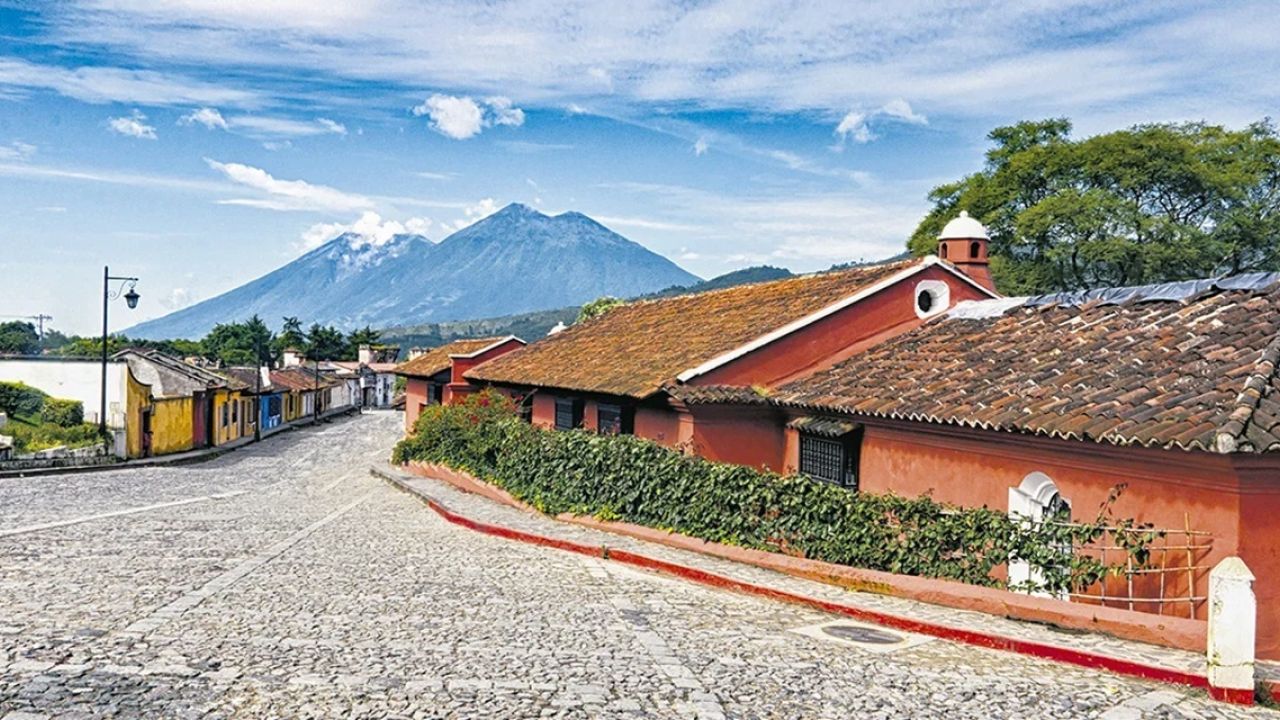 Crece en febrero un 7% el turismo internacional en Guatemala