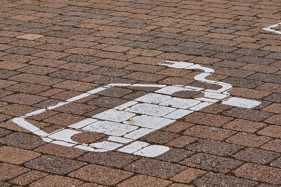 Panamá avanza en desarrollo de movilidad eléctrica