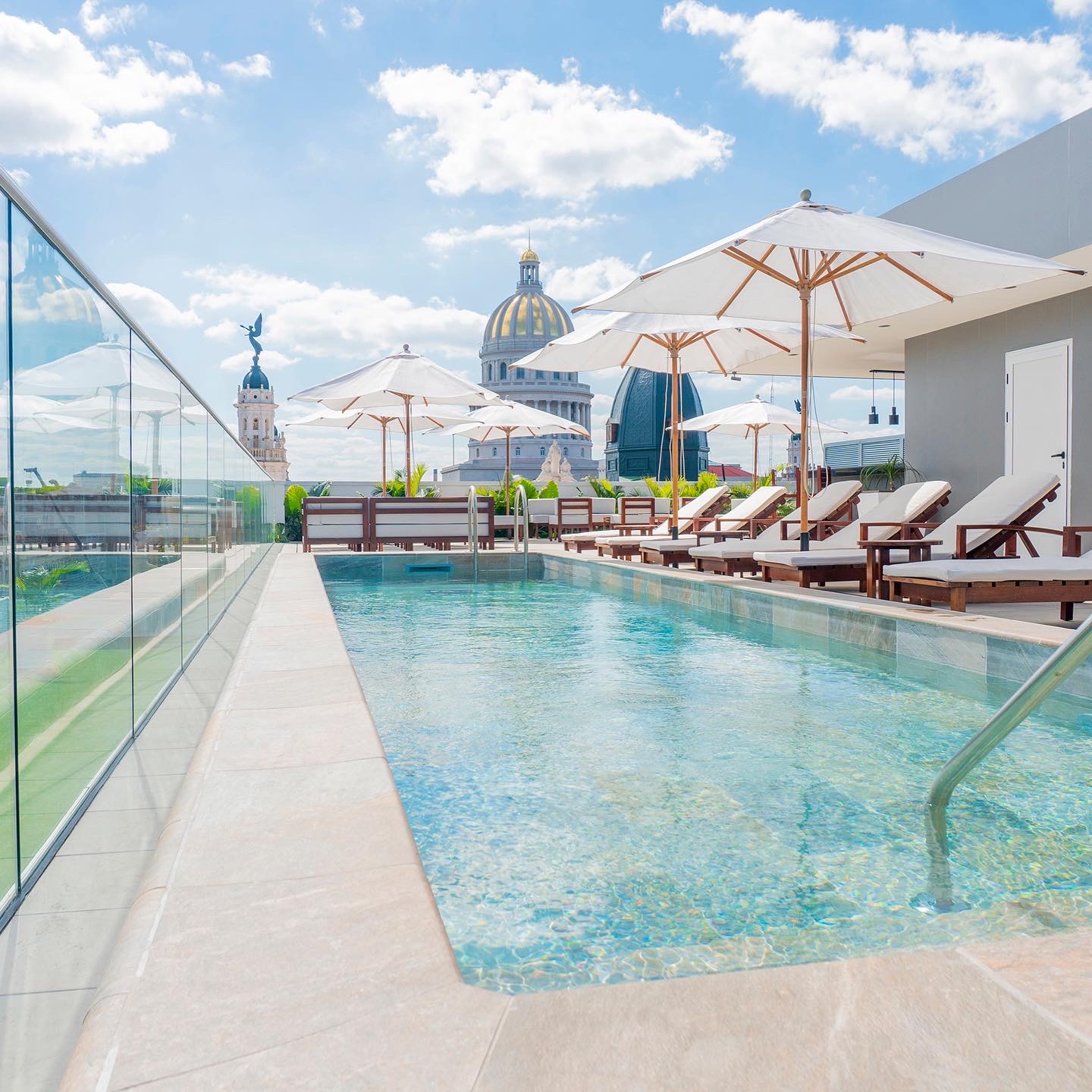 Abre sus puertas el Telégrafo Axel Hotel La Habana
