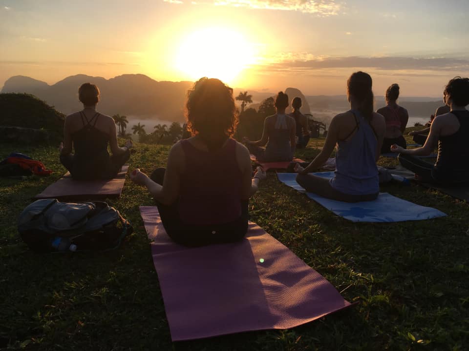 OMS y ONU ponderan práctica del yoga en medio de situación pandémica
