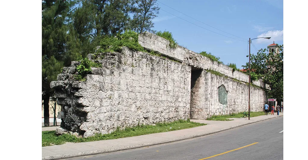 Patrimonios de la Humanidad en La Habana: La Muralla