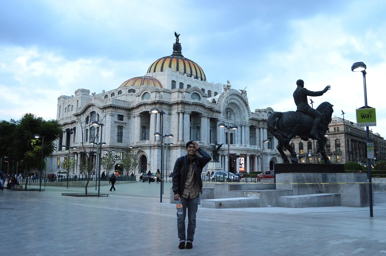 Aumentó 22 por ciento la llegada de turistas colombianos a México