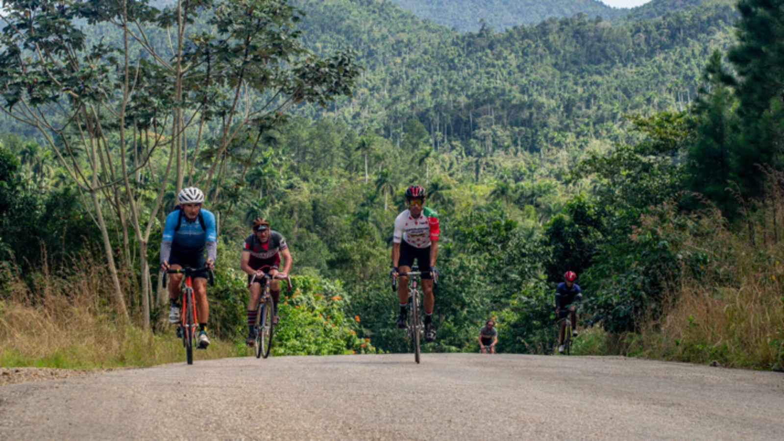 L'Eroica Cuba 2025: ciclismo y sustentabilidad se encuentran en Viñales