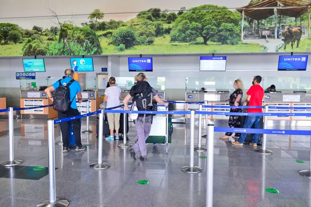 Aerolíneas europeas muestran interés en operar rutas a Costa Rica con escala en Santo Domingo