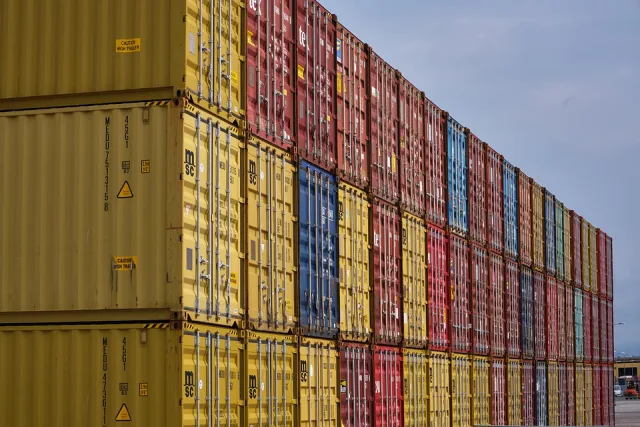 Comercio mundial de mercancías superó su nivel previo a la pandemia