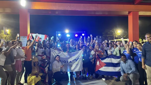 First passengers on flight from Halifax enjoy Varadero