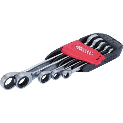 Fastnøkkel med skrallefunksjon sett