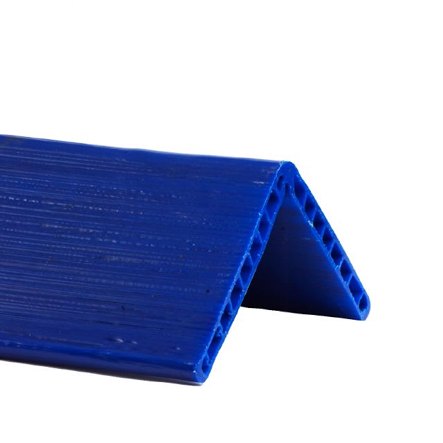 Blå plastikk kantbeskyttelse
