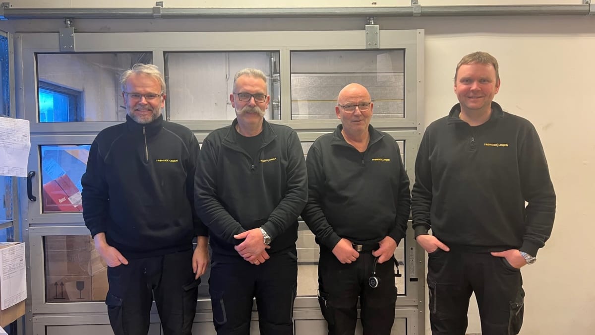 Det er stort sett en av disse fire som daglig bestiller fra VDL TTI. Fra venstre: Erik Sandberg, Svein Røstum, Terje Stavnes og Arnt Ole Endresen.