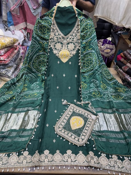 Rajwada Silk with Potli Bag and Gajji Silk Dupatta