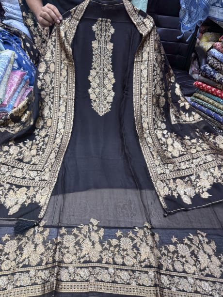 Black Kanjivaram Silk with jaal Banarsi weaving Dupatta