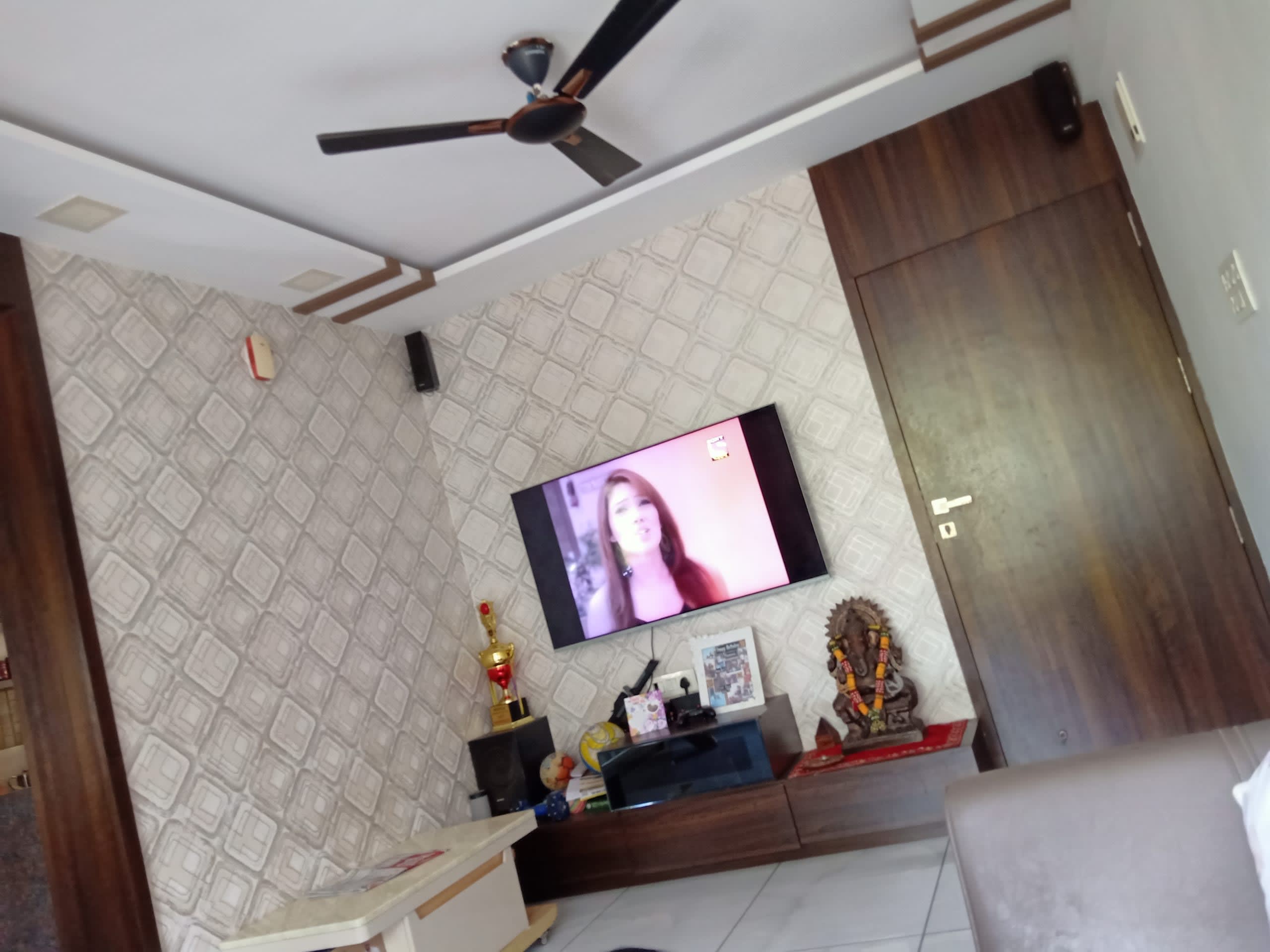 Flat in Adajan