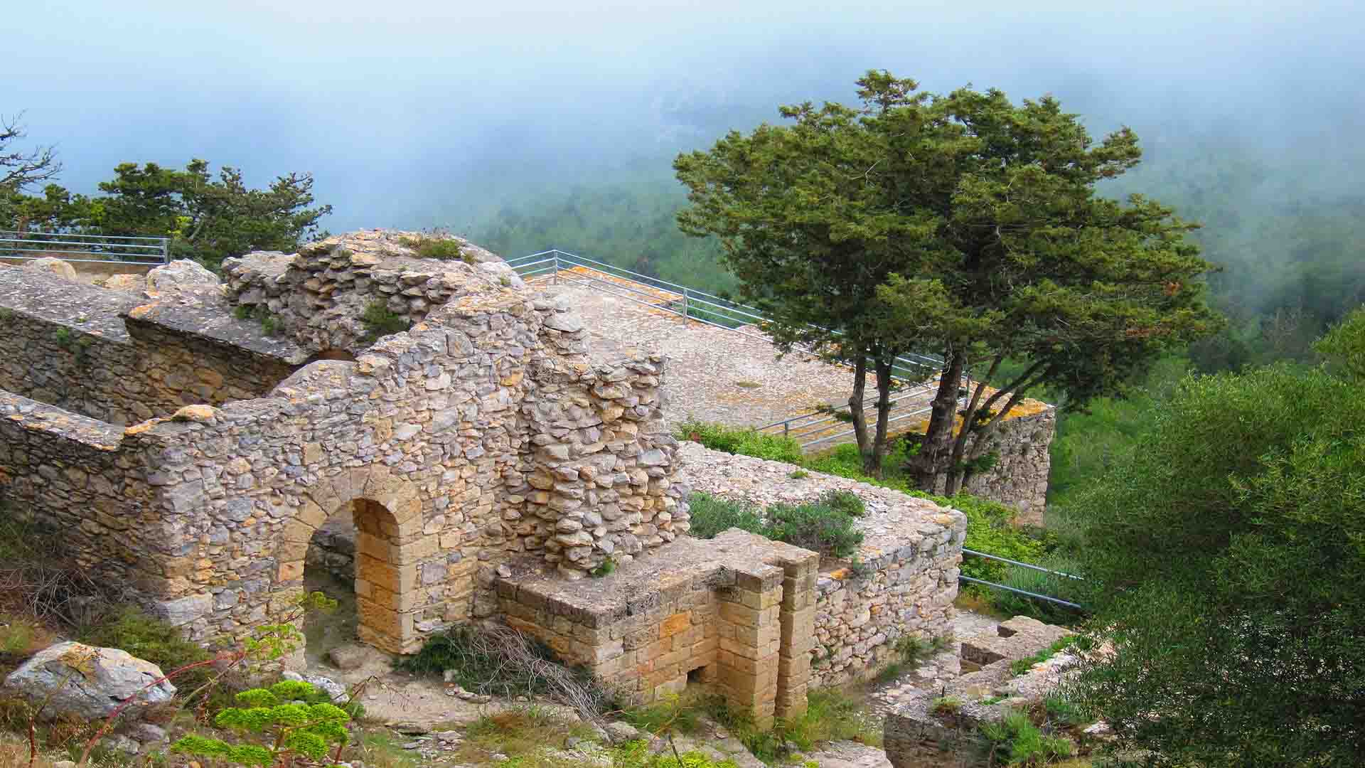 Buffavento Castle