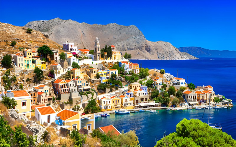 Symi Adası'na Nasıl Gidilir?